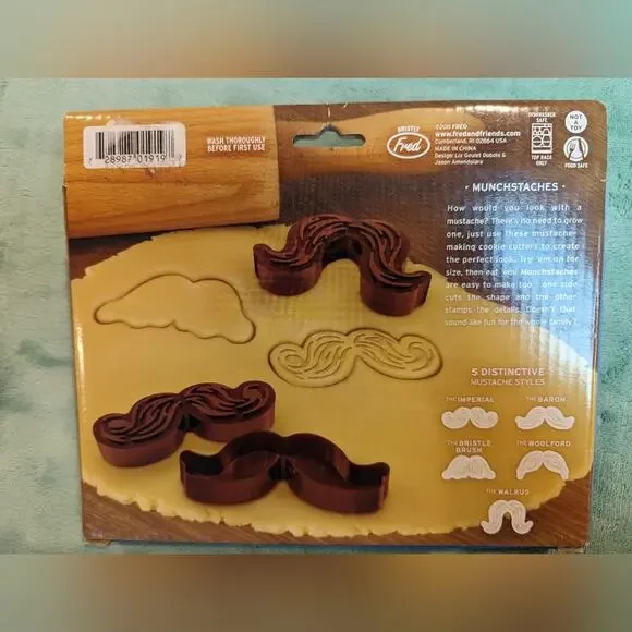 Mustache Cookie Cutters NIB - Picture 3 of 3